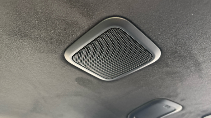 Land Rover Range Rover Sport 4.4 P635 V8 SV Ultimate Edition 5dr Auto Petrol Estate - Image 35